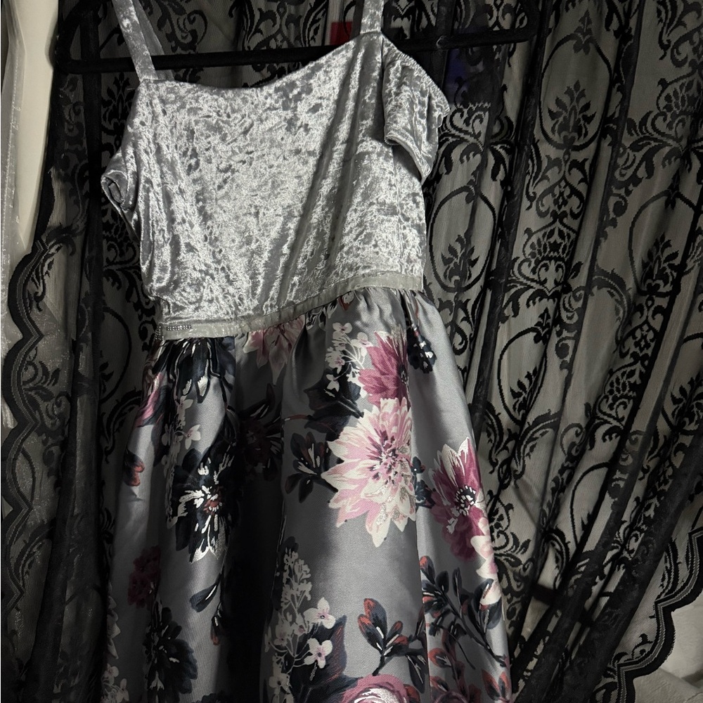 Elegant BCX Girl Floral Gray Dress
